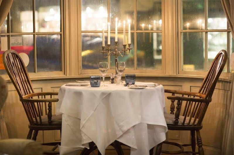 The White Swan Inn Pickering Buitenkant foto